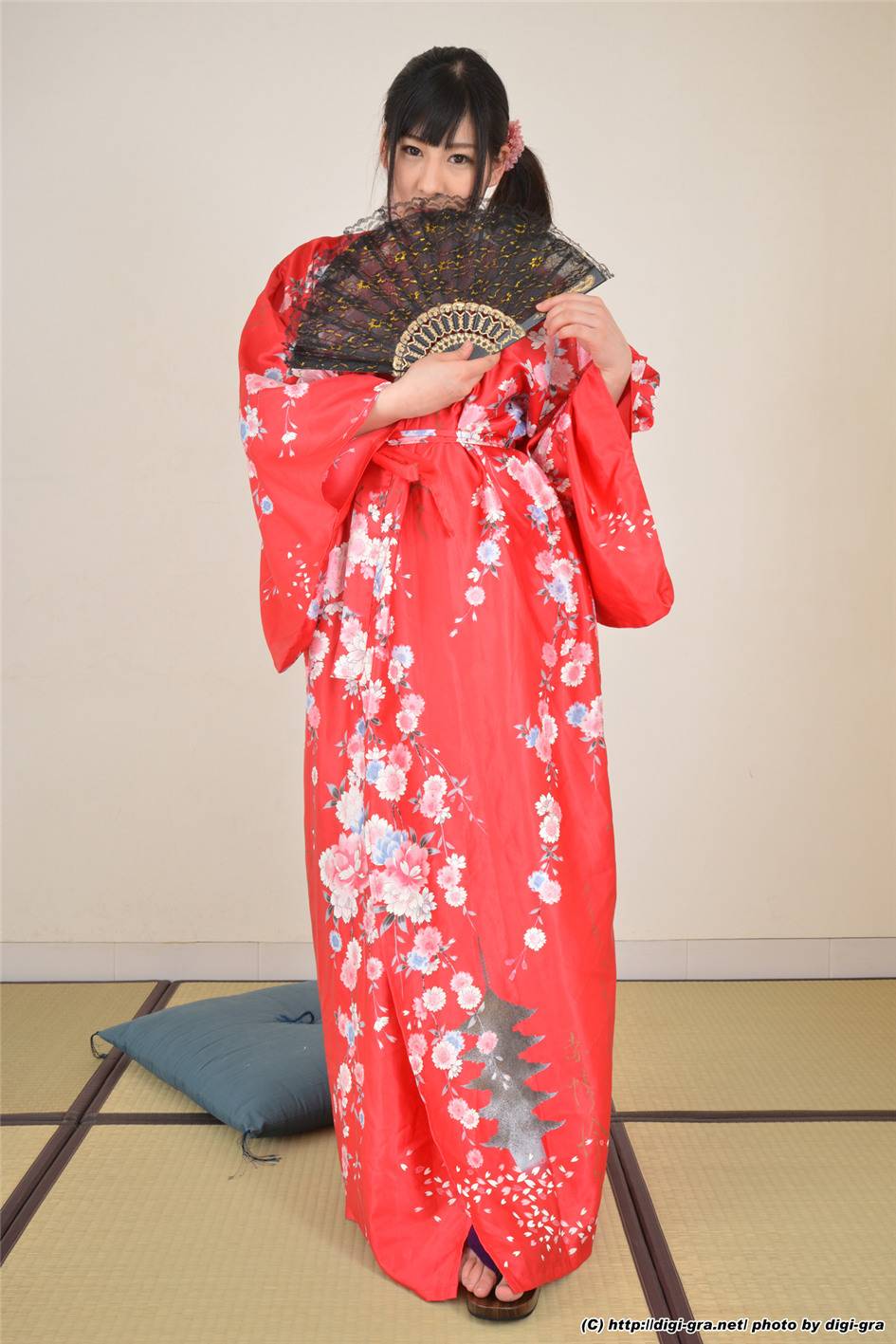 日本女优川美優香和服写真(50张)