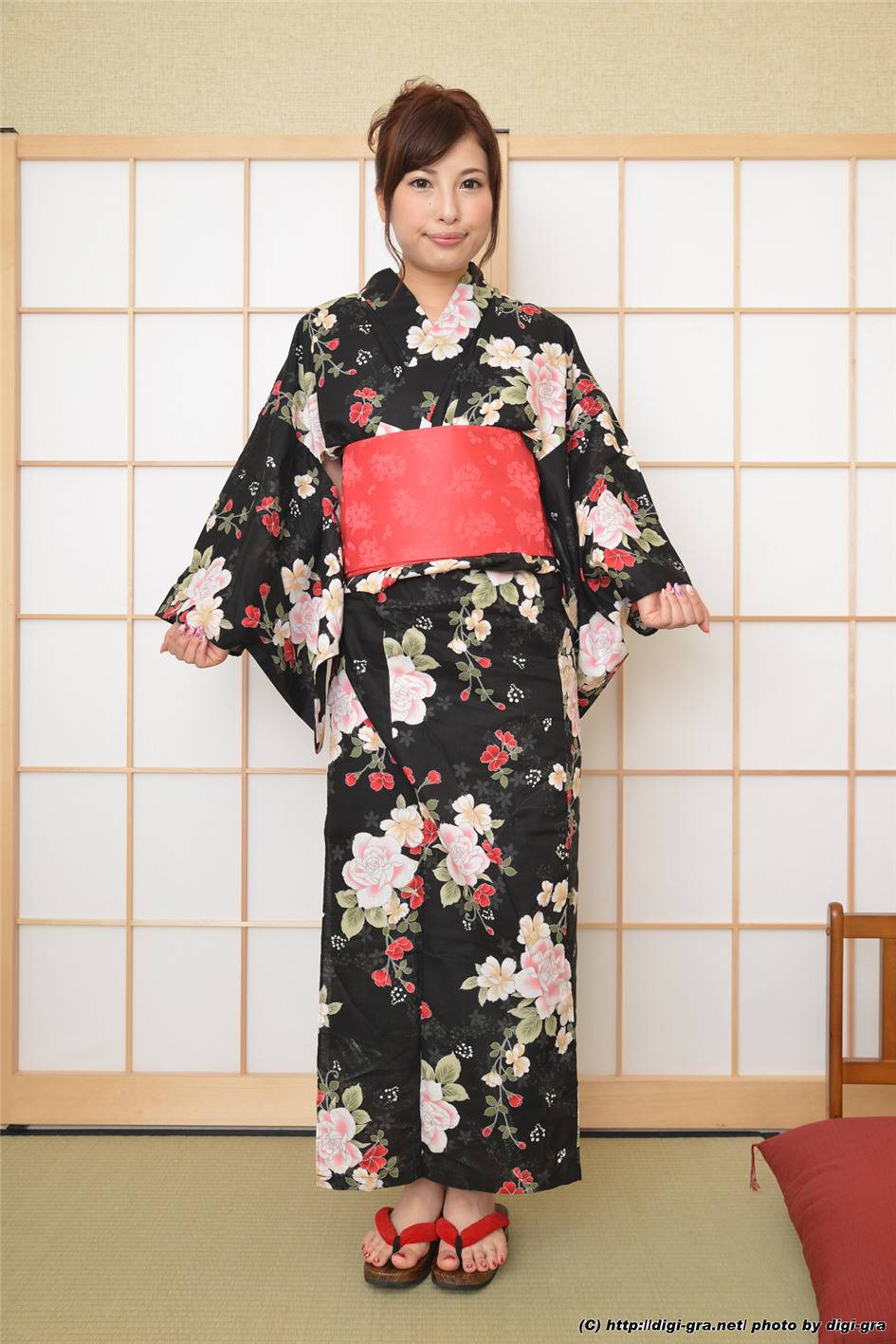 日本女优早川瑞希和服写真(44张)